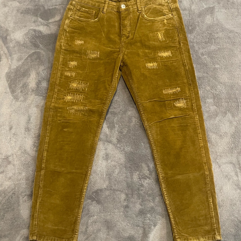 Men’s Zara corduroy pants